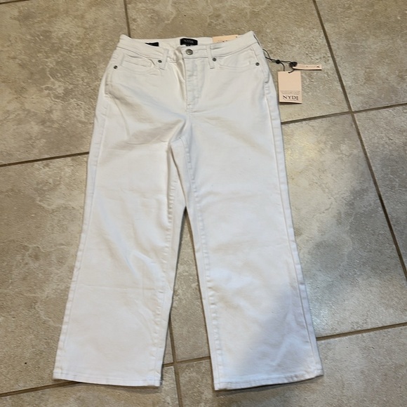 NWT! NYDJ White Joni Relaxed Denim Capri Jeans 4 Not Your Daughter's Jeans - Picture 4 of 9